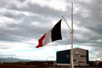 A very big French flag and the restaurant