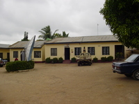 Picture of the front of the Roma Z guest house, Akwanga